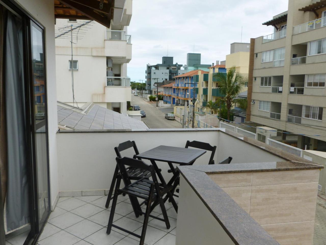 Apartamento Cobertura - 140 Metros Da Praia Бомбіняс Екстер'єр фото